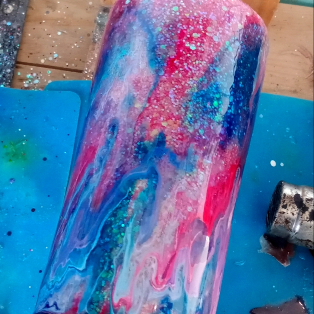 Epoxy alcohol ink resined tumbler